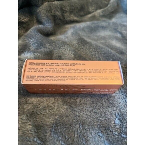anastasia stick highlighter dripping in gold - Picture 7 of 8